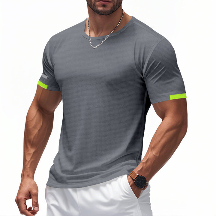 Functional t-shirt for men with breathable design and reflective details Lune London