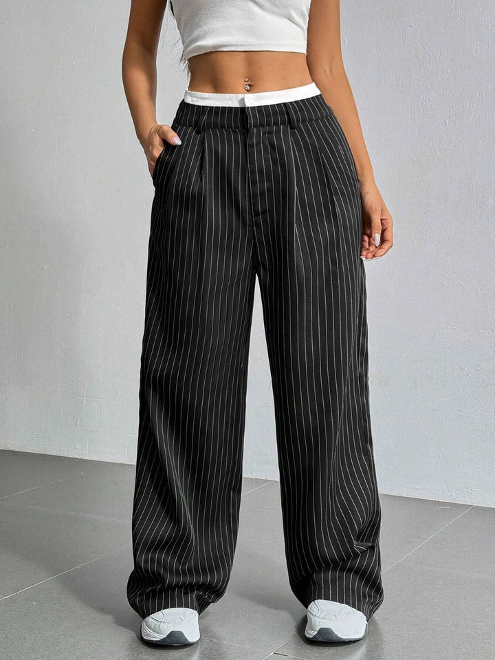 Pantalons cropped classiques pour femmes avec poches angulaires Chic & Stil