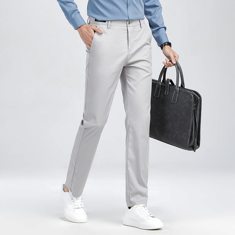 Elegant chino pants for men with breathable features and a practical cut Lune London