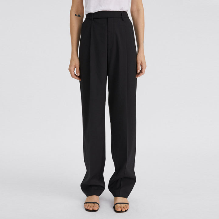 Elegant women's dress pants with a comfortable fit and high waist Lune London