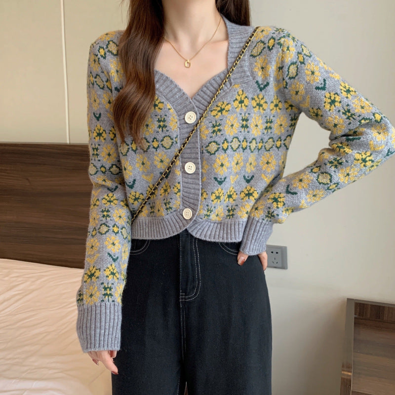 Ladies knitted floral jacket with wide edges Lune London