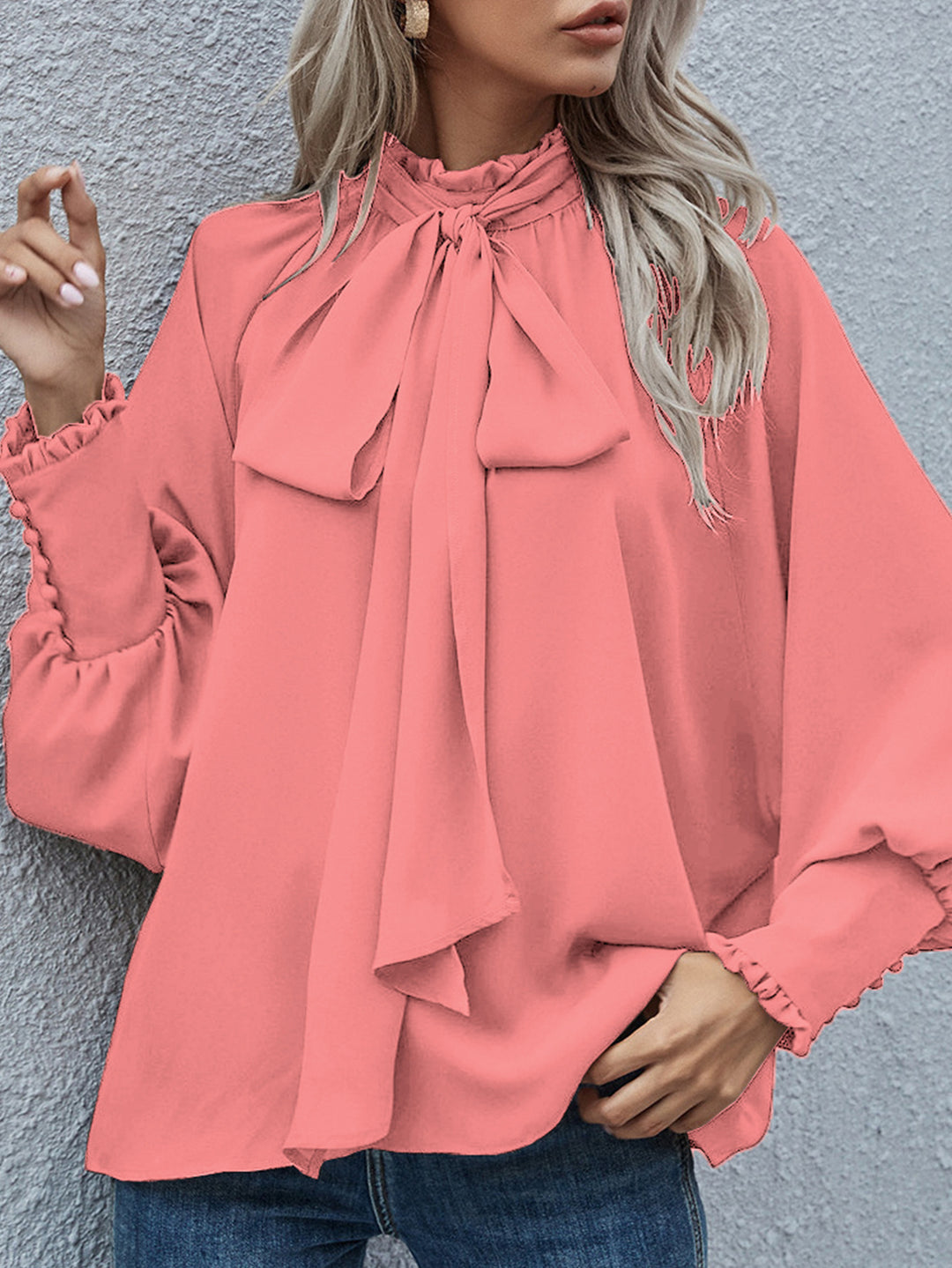 Women's blouse with bow collar and voluminous sleeves Lune London