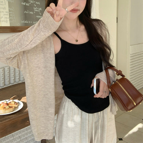 Women's casual knitted cardigan with a loose fit and fine details Lune London