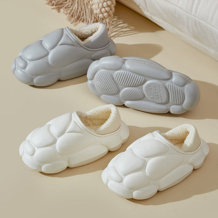 Women's slippers with non-slip sole and soft lining Lune London