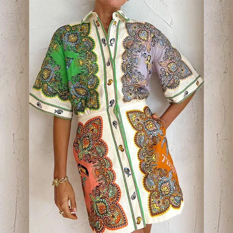 Robe chemise pour femmes avec motif floral et boutons Chic & Stil