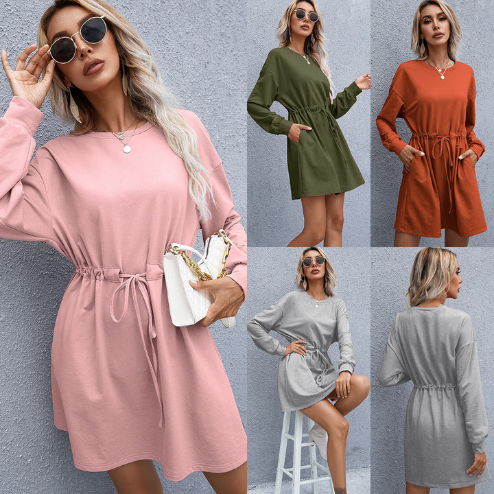 Casual sweatshirt dress for women with practical lace-ups at the waist and side pockets Lune London