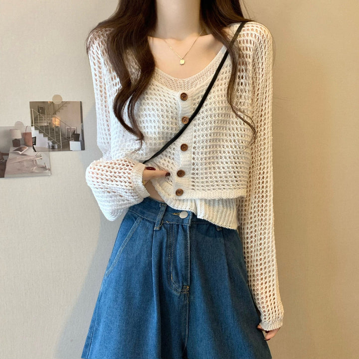 Ladies casual knit cardigan with mesh pattern and button closure Lune London