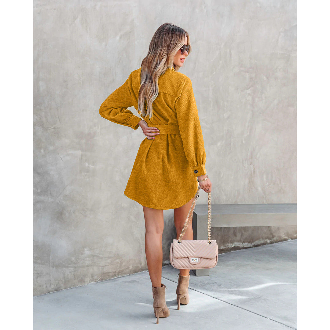 Women's shirt dress with a comfortable cut and practical buttons