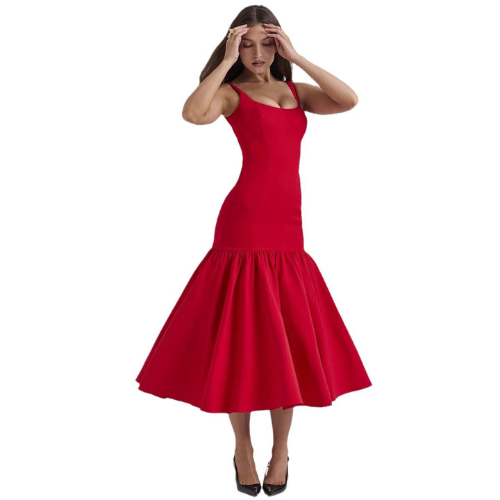 Glamorous maxi dress for women with flared skirt and fitted top Chic & Stil