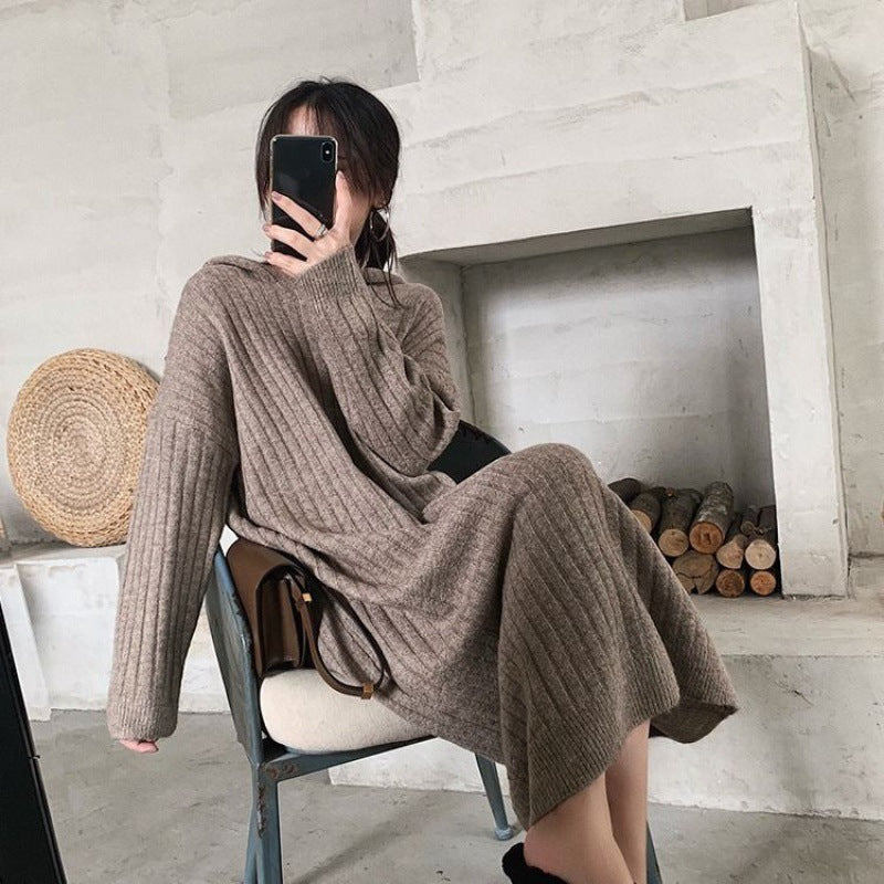 Knitted dress for women with an elegant ribbed design and an oversized fit Lune London