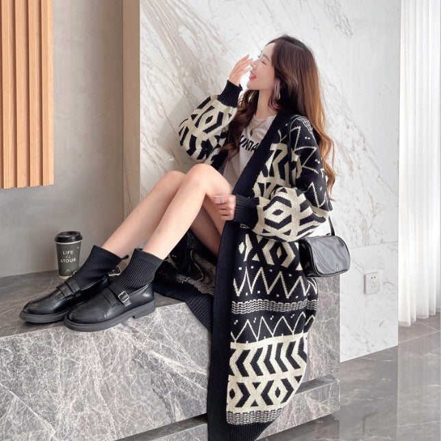 Knitted cardigan for women with geometric pattern and button design Lune London