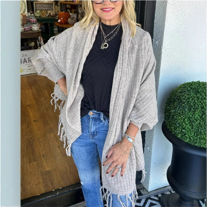 Ladies versatile poncho with fringes Lune London