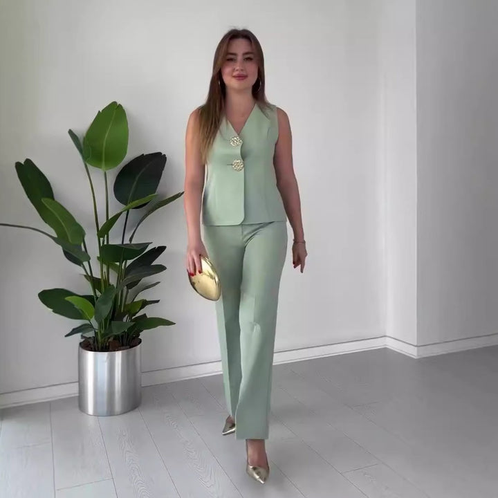 Ladies elegant set consisting of a sleeveless top and palazzo pants Lune London