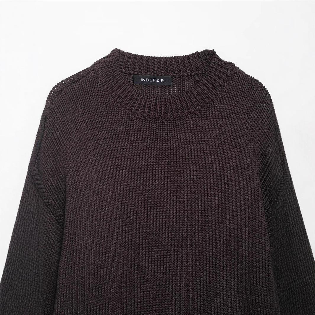 Ladies casual knit sweater with loose fit and oversized style Lune London