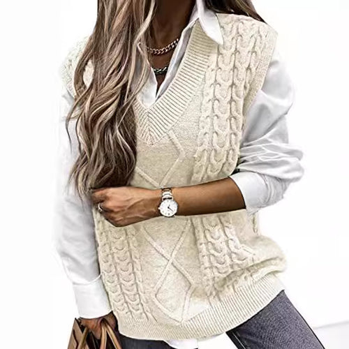 Knitted vest for women with braided design and V-neck Lune London