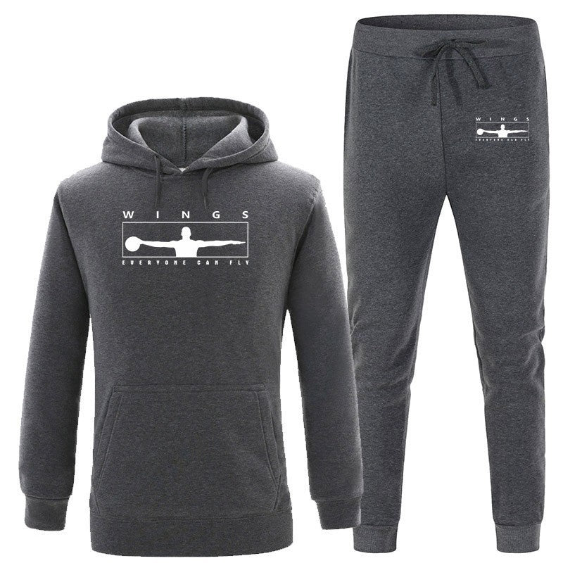 Women's jogging suit with modern logo and comfortable kangaroo pockets Chic & Stil