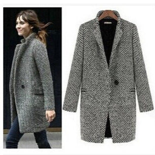 Women Stylish Double-Breasted Blazer with Classic Houndstooth Pattern Lune London