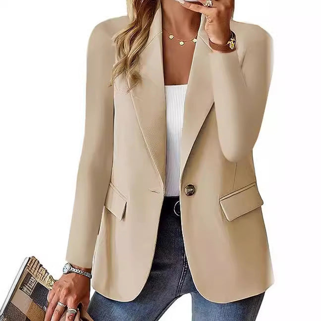 Women's Elegant Casual Blazer with Modern Pockets and Discreet Button Lune London