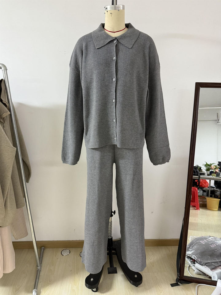 Women's knit set with modern collar and relaxed fit Lune London