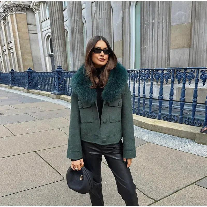 Veste d'hiver stylée pour femmes avec col en fausse fourrure amovible Chic & Stil
