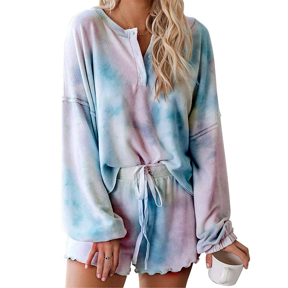 Casual women's pajama set with button details and elastic cuffs Lune London