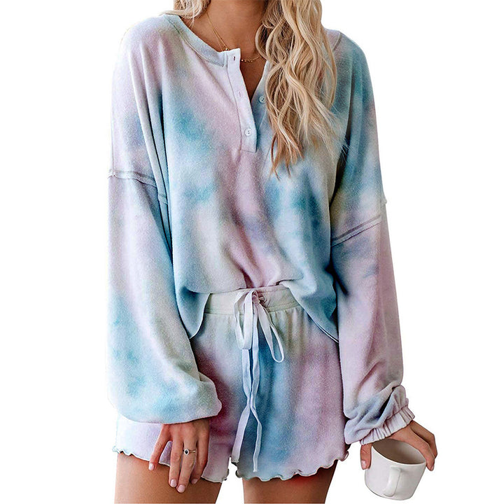 Casual women's pajama set with button details and elastic cuffs Lune London