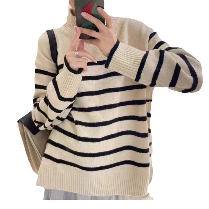 Ladies casual knit pullover with chic striped design