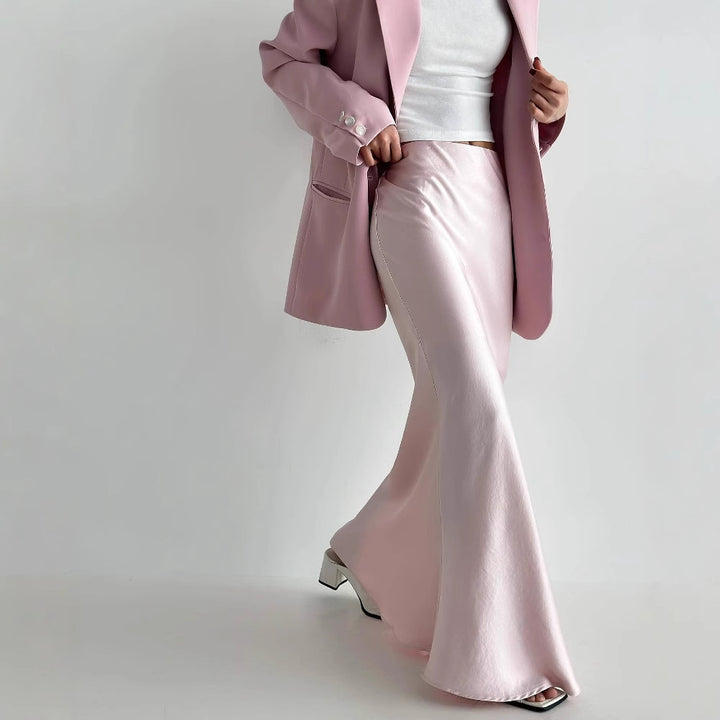 Elegant maxi skirt for women in silk blend with a flattering cut