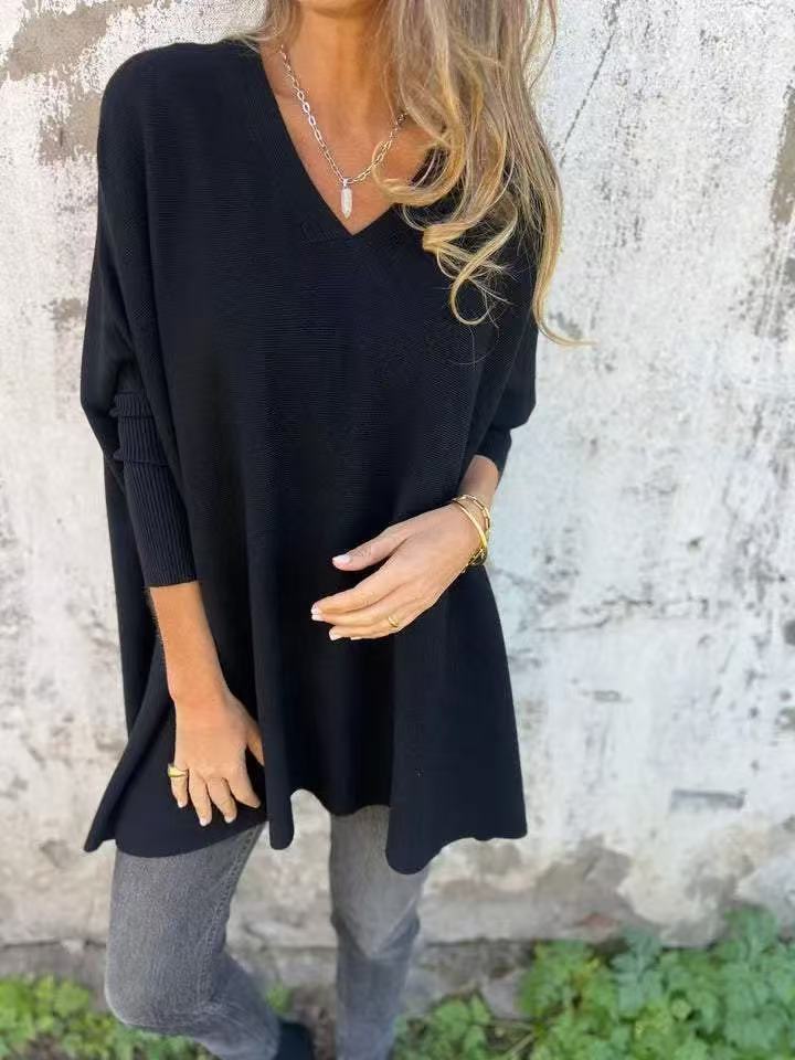 Oversized sweater for women with V-neck and airy design Lune London