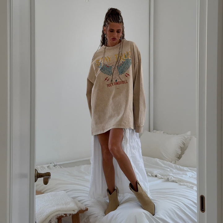 Oversized sweatshirt for women with graphic print and relaxed fit Lune London