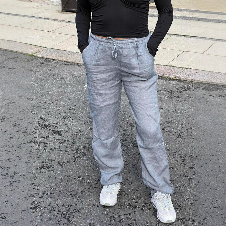 Loose linen pants for women with elastic waistband and side pockets Lune London