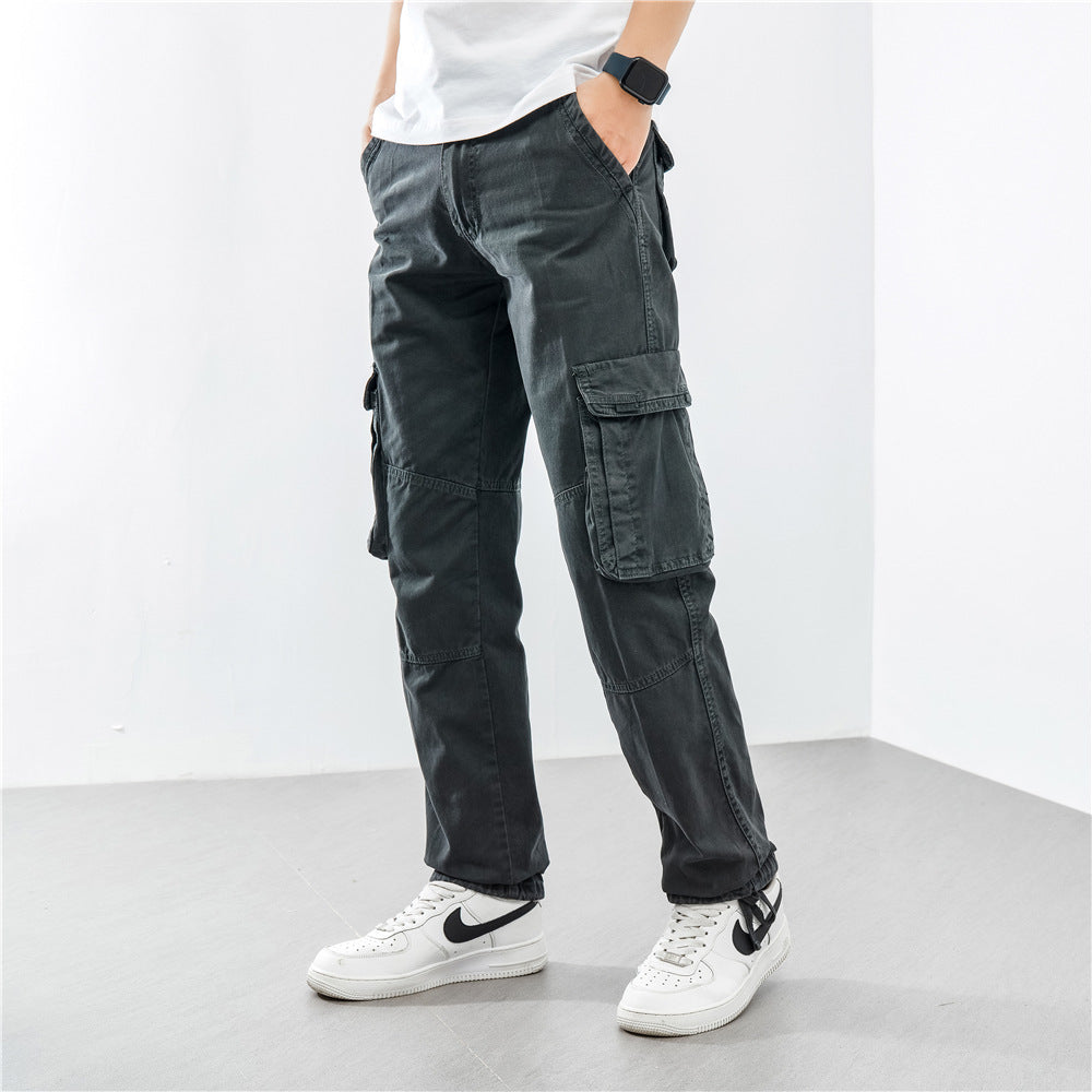 Men's cargo pants with practical pockets and modern fit Lune London