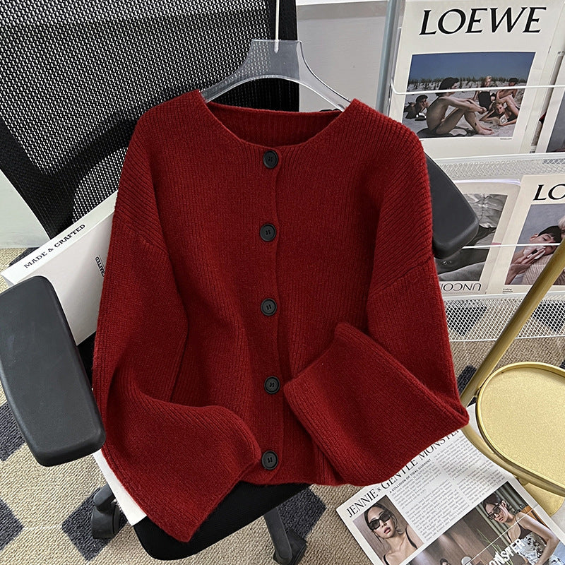 Cardigan femme avec décolleté en V et fermeture à boutons Chic & Stil