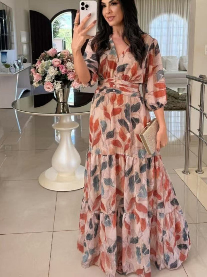 Maxi dress for women with floral design and light V-neck Lune London