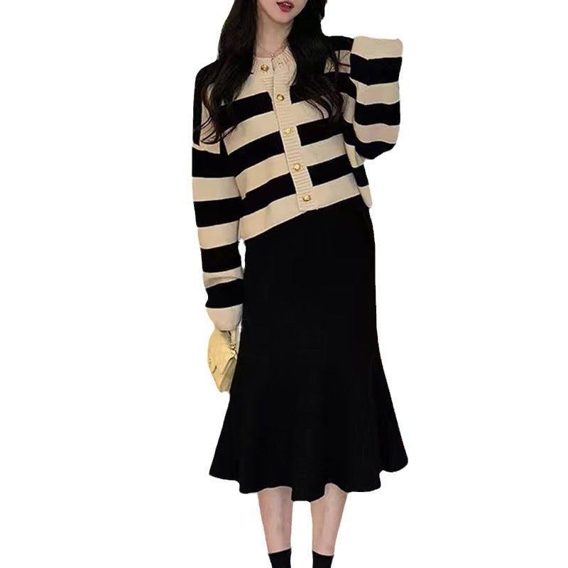 Ensemble de Cardigan Élégant pour Femmes avec Détails Contrastés et Fermeture Boutonnée Chic & Stil
