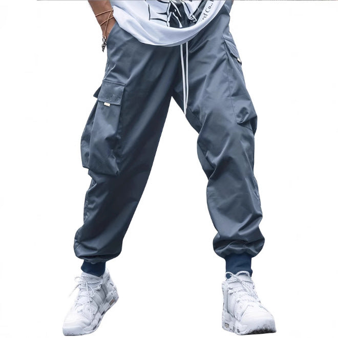 Men's wide-leg cargo pants with practical pockets Lune London