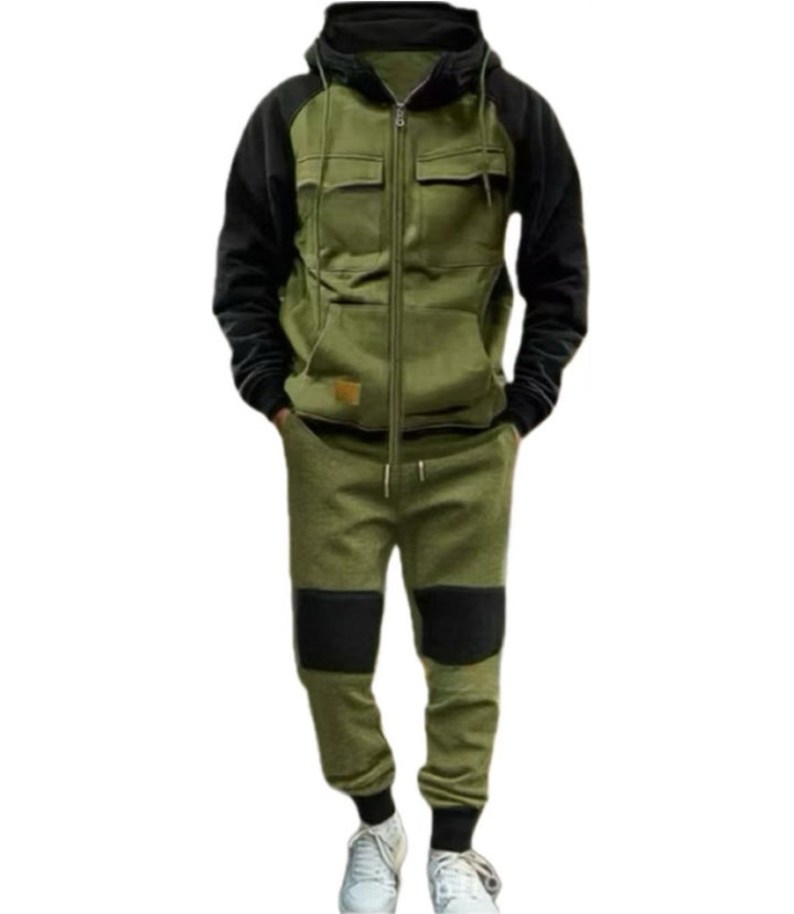 Functional leisure suit for men with practical pockets Lune London