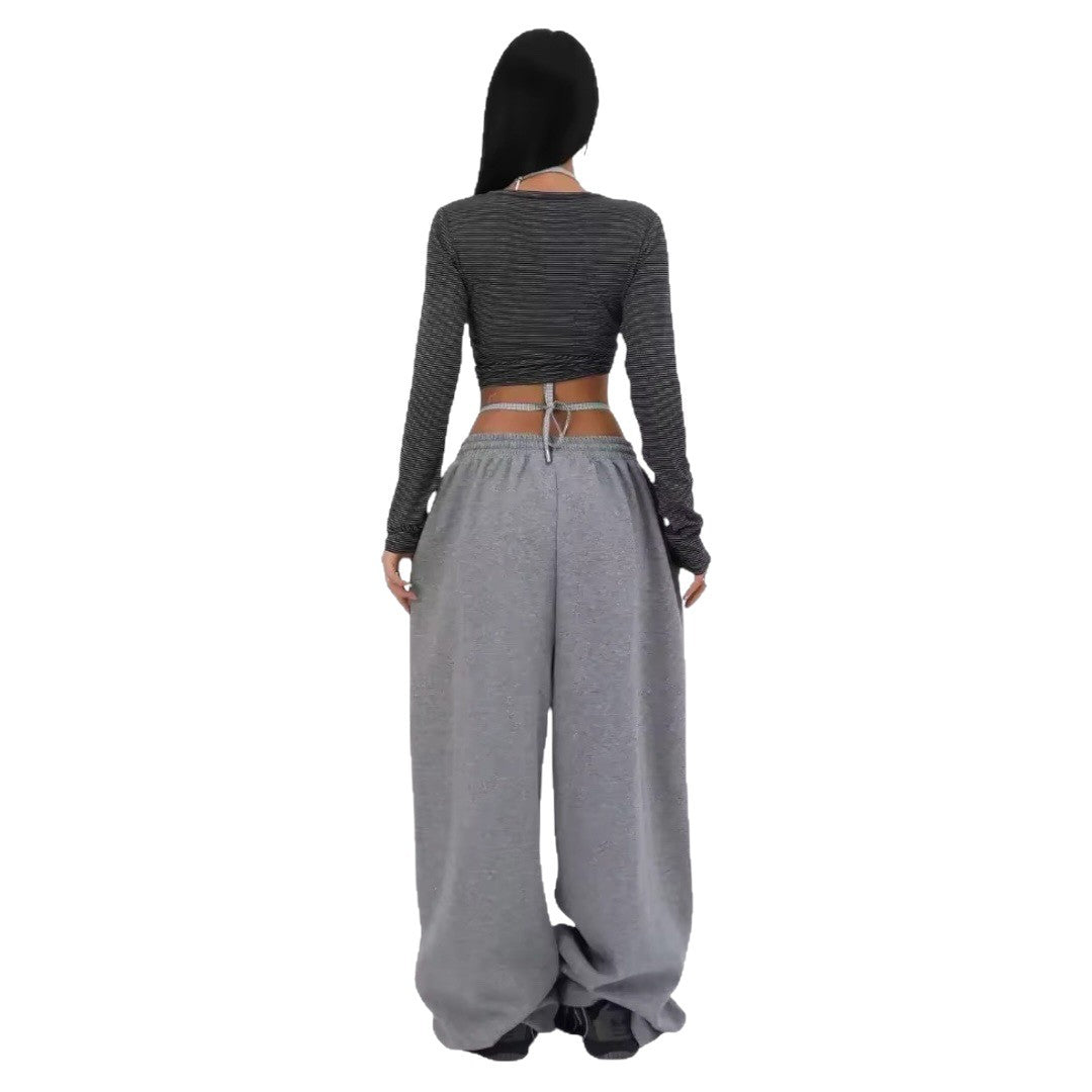 Women's comfortable Relaxed Fit leisure pants with high waistband and side pockets Chic & Stil