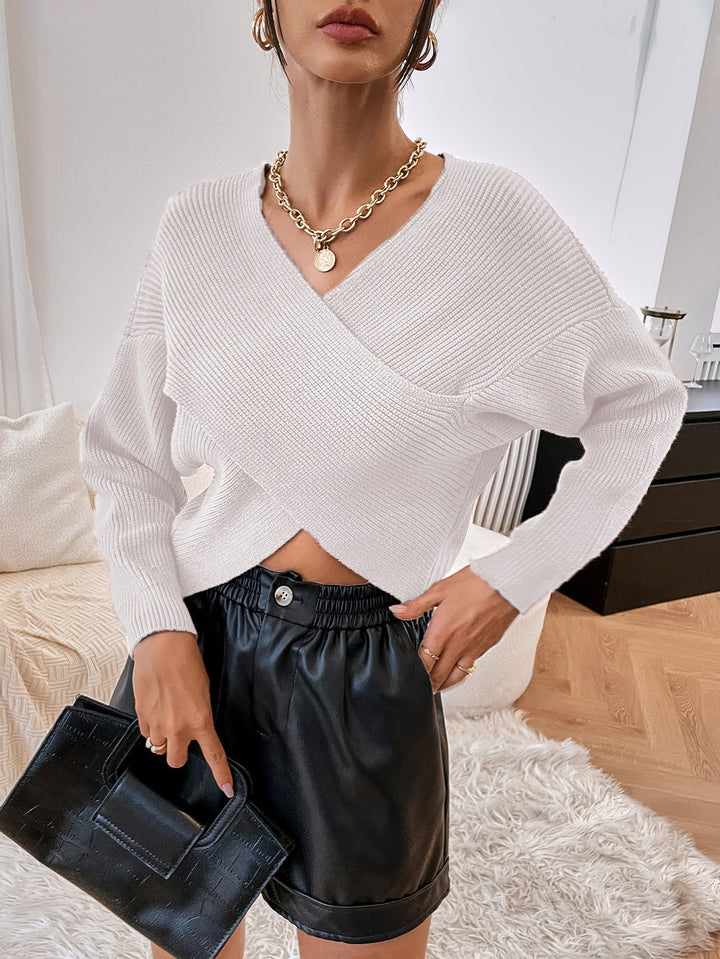 Casual knitted pullover for women with asymmetrical cut Lune London