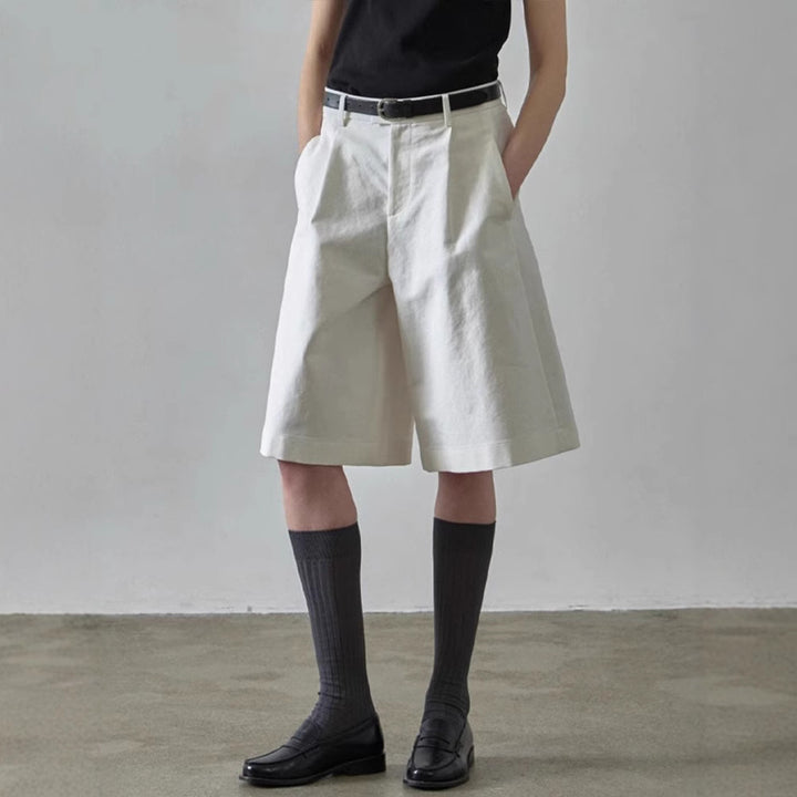 Shorts larges en tissu élégants et confortables pour femmes Chic & Stil