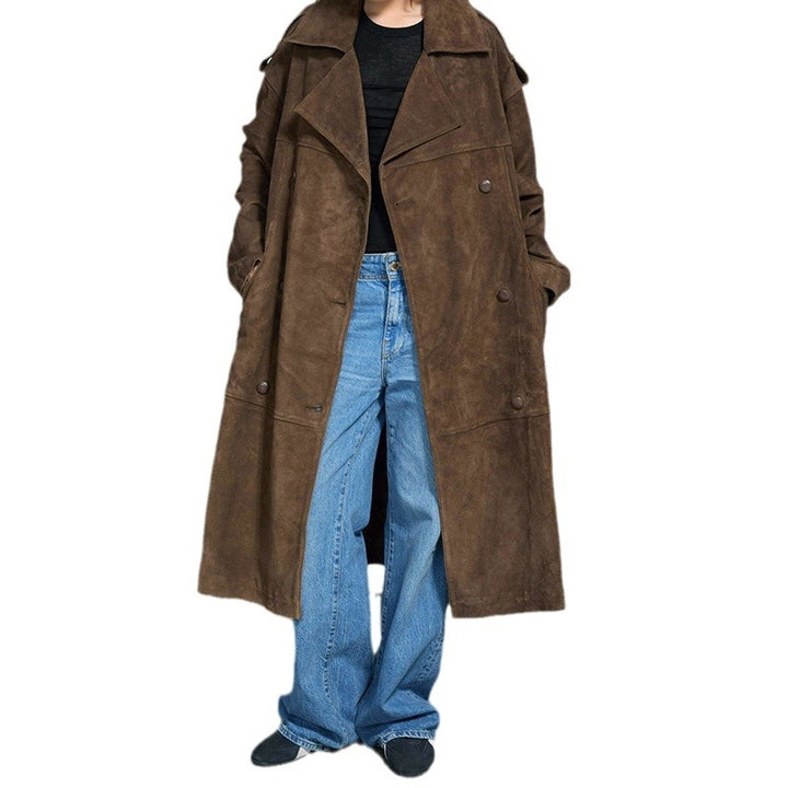 Ladies elegant suede trench coat with generous cut Lune London