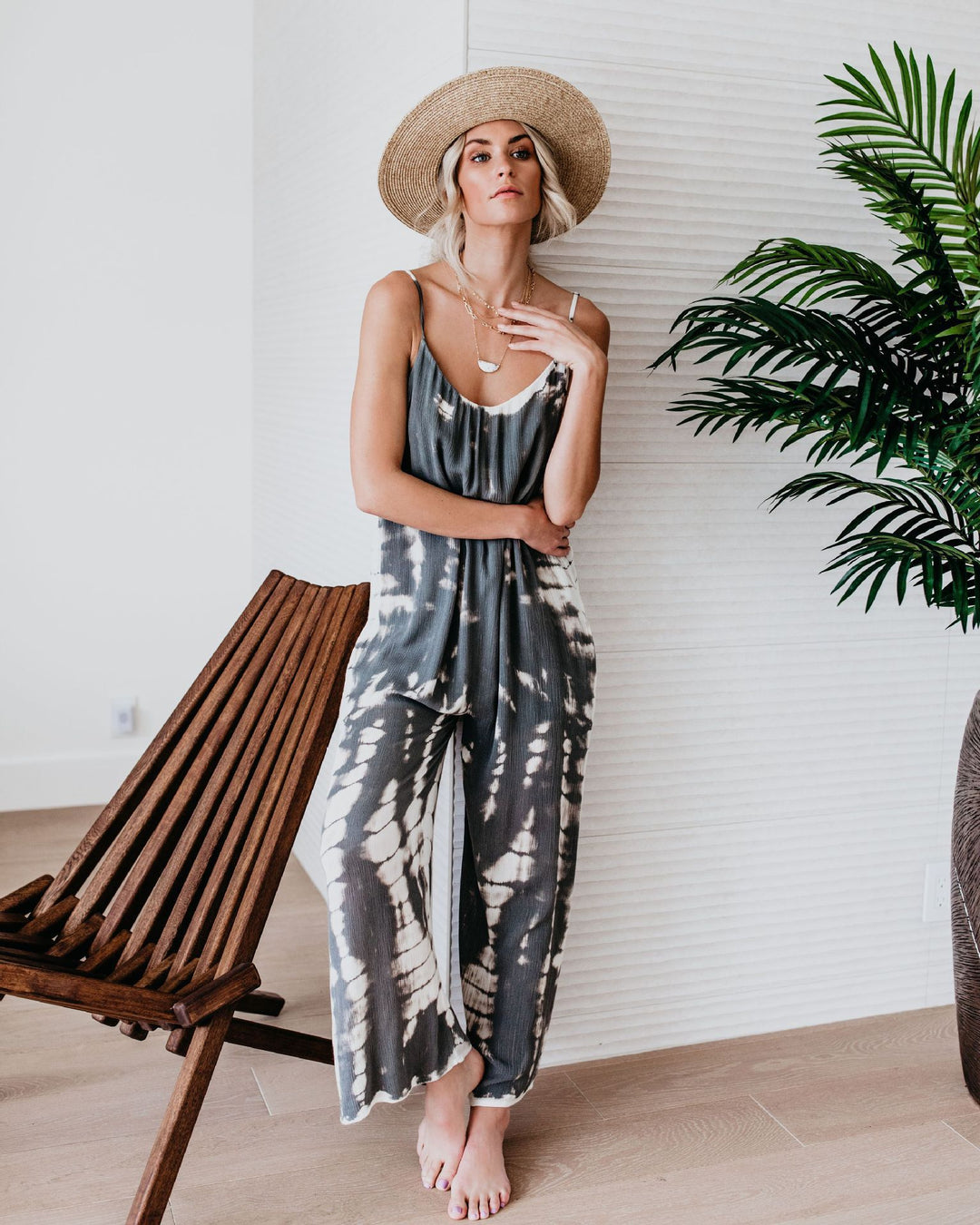 Ladies elegant jumpsuit with spaghetti straps and wide legs Lune London