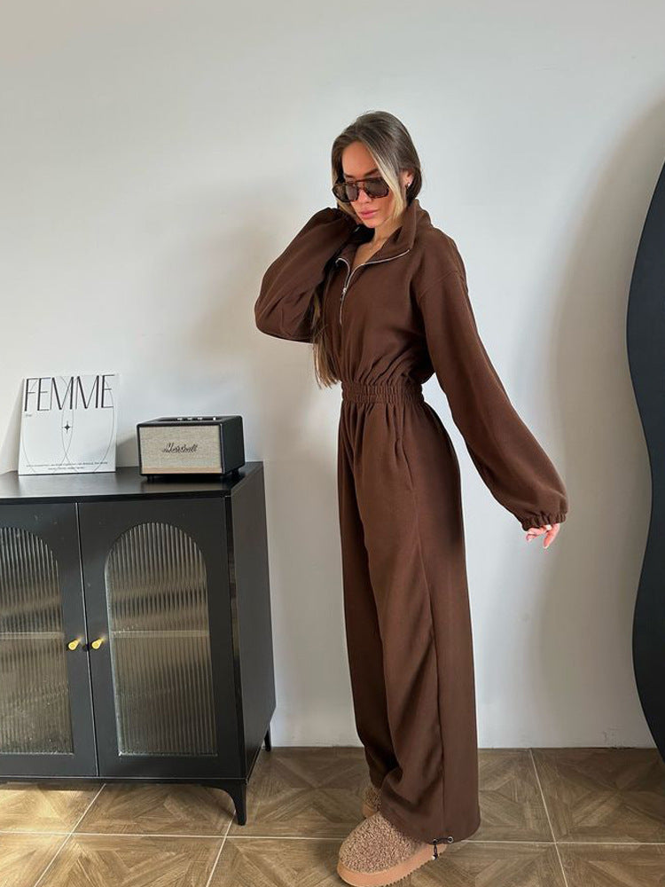 Women’s stylish fleece tracksuit with half zipper and elastic waistband Chic & Stil