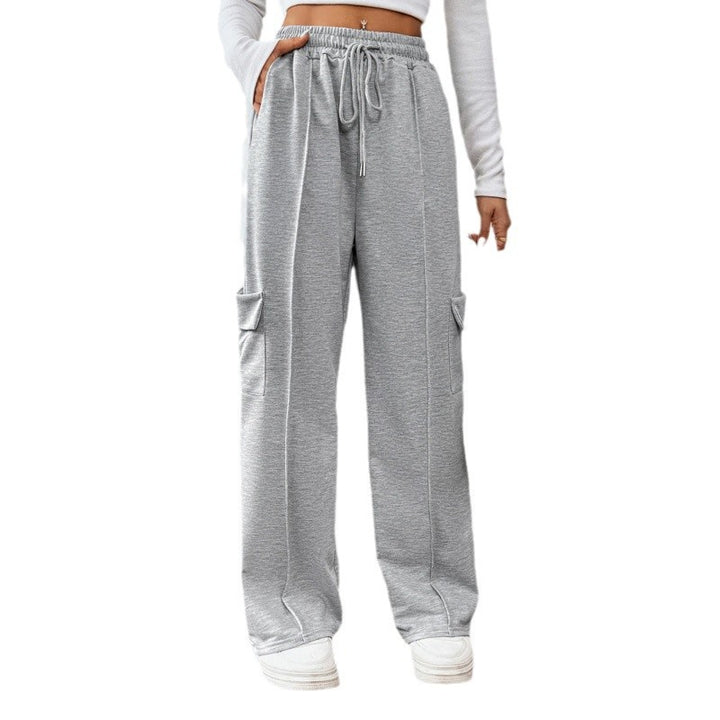 Wide cargo pants for women with elastic waist and practical side pockets Lune London