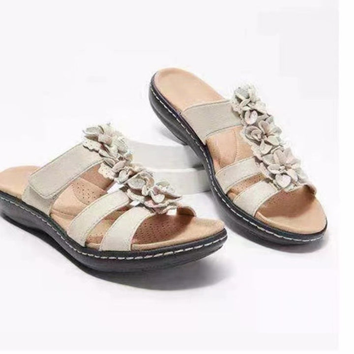 Elegant sandals for ladies with floral details Lune London