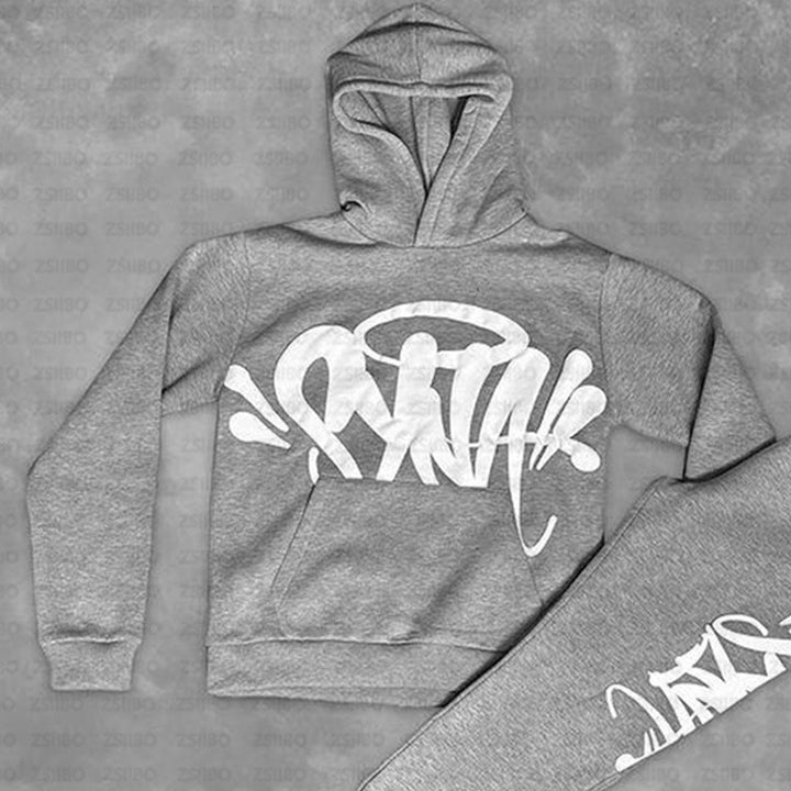 Women's hoodie with creative graffiti design and practical kangaroo pockets Chic & Stil