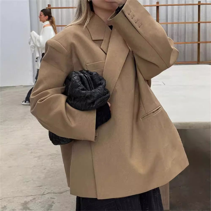 Oversized blazer jacket for women with refined cut Lune London