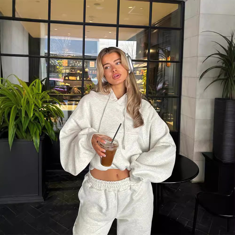 Lune London women's trendy cropped hoodie and relaxed jogger pants set