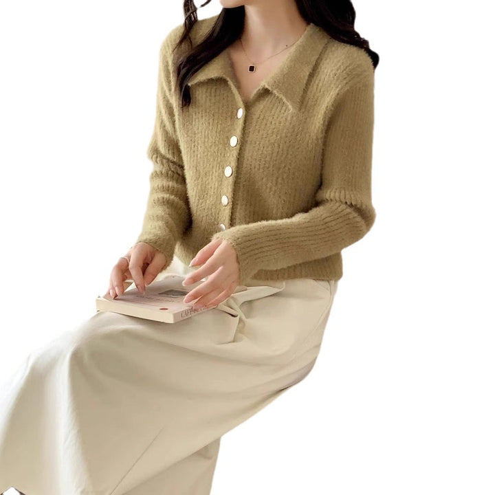 Cardigan court stylé pour femmes avec détails de boutons et décolleté en V