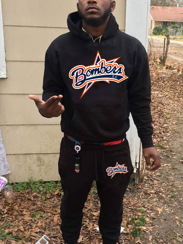 Hoodie and jogging set for men with sporty logo design Lune London